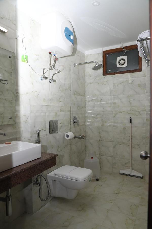 Hotel Hukam'S Holiday Home Kasol Ngoại thất bức ảnh