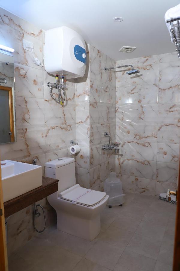 Hotel Hukam'S Holiday Home Kasol Ngoại thất bức ảnh